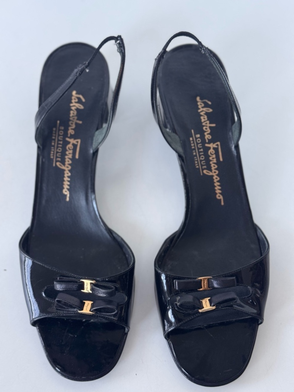Salvatore Ferragamo Boutique Black Patent Leather Bow Slingback Sandals 8.5 AA - Picture 3 of 14